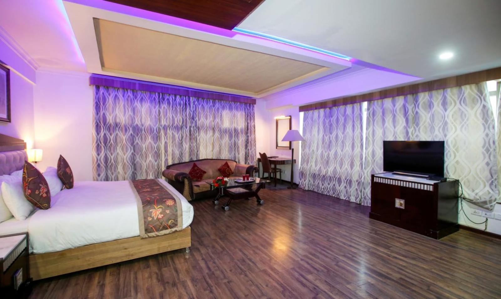 Hotel The Residency Srinagar Exterior foto